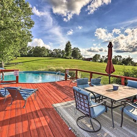 Williamstown Gem With Private Pool And Hot Tub! Villa Eksteriør billede