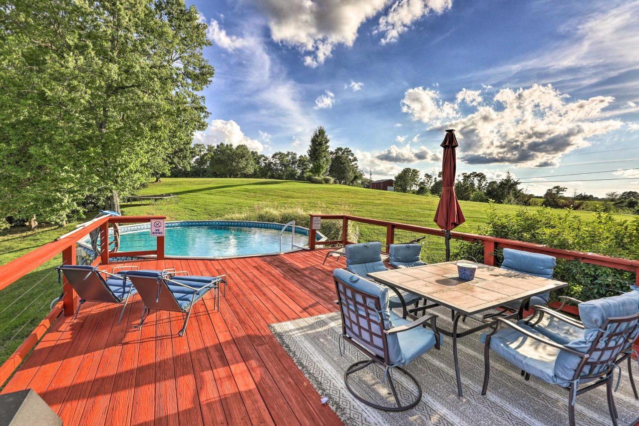Williamstown Gem With Private Pool And Hot Tub! Villa Eksteriør billede