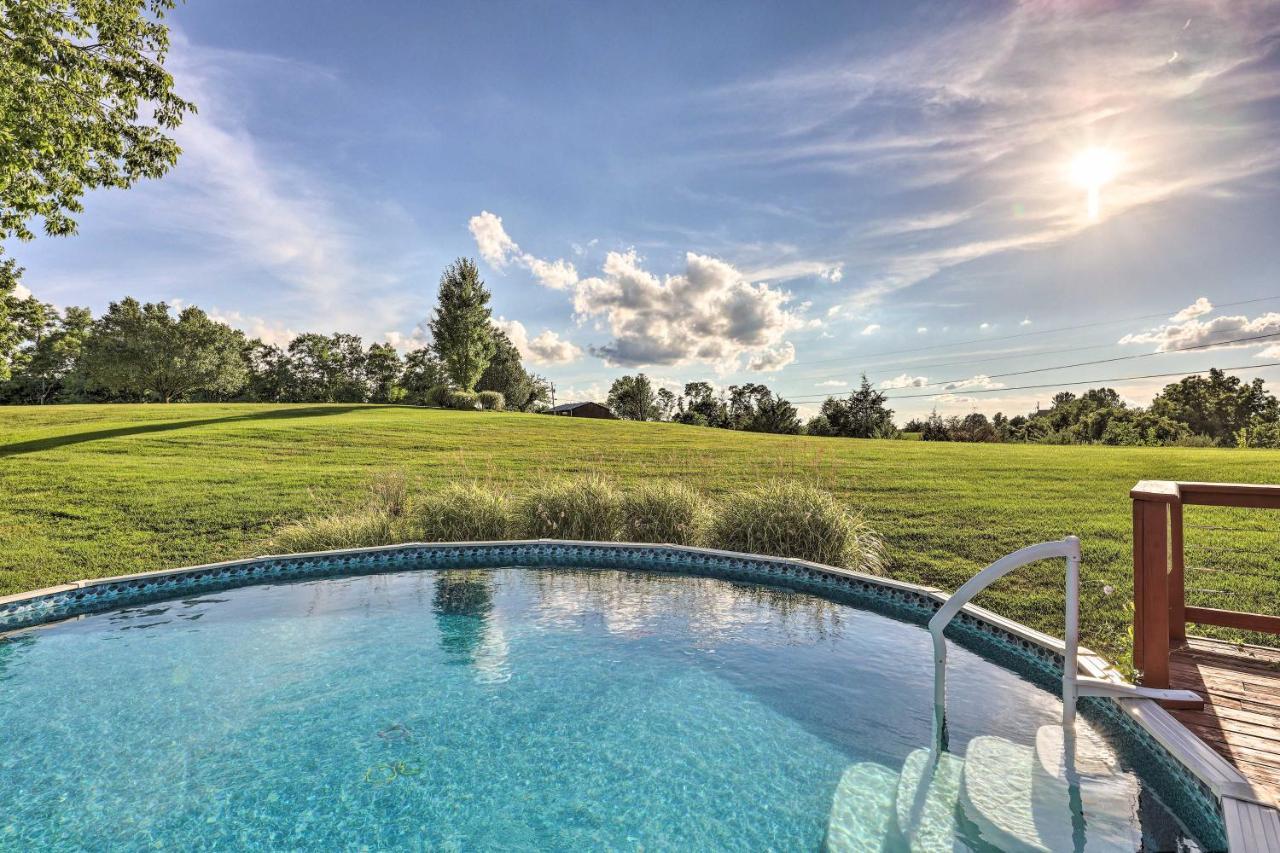 Williamstown Gem With Private Pool And Hot Tub! Villa Eksteriør billede
